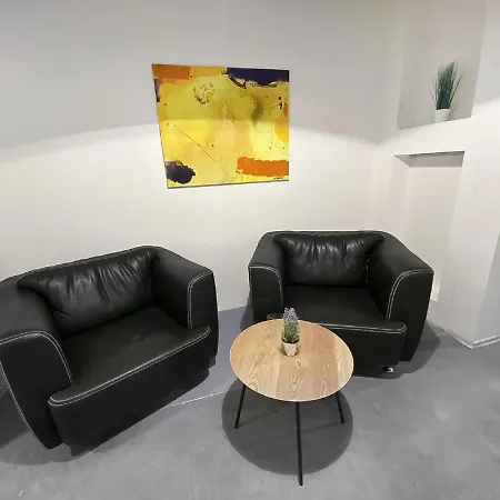 Simple Albergue *